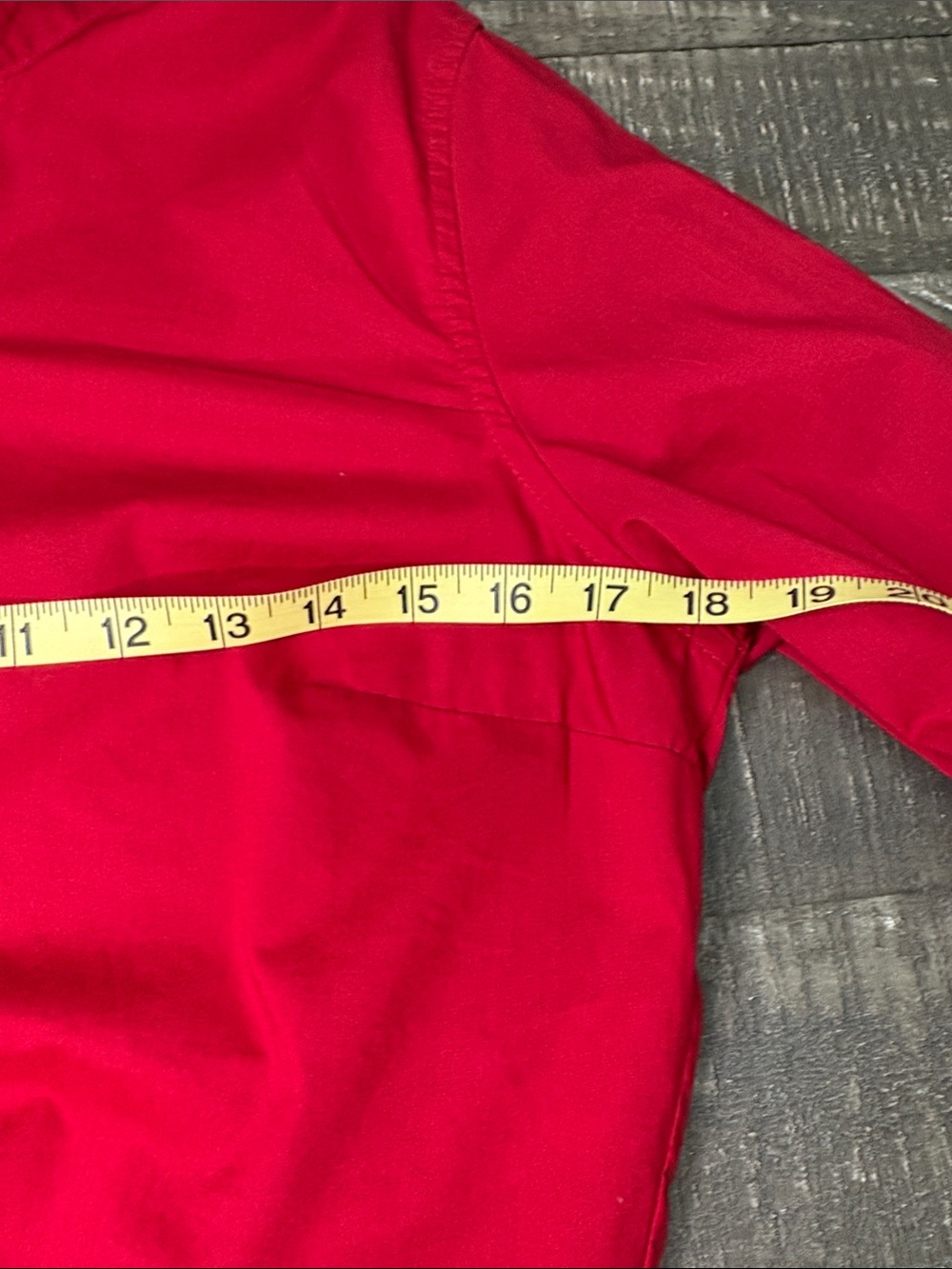 Hollister Red Classic Button-Up Shirt Juniors - Picture 5 of 7